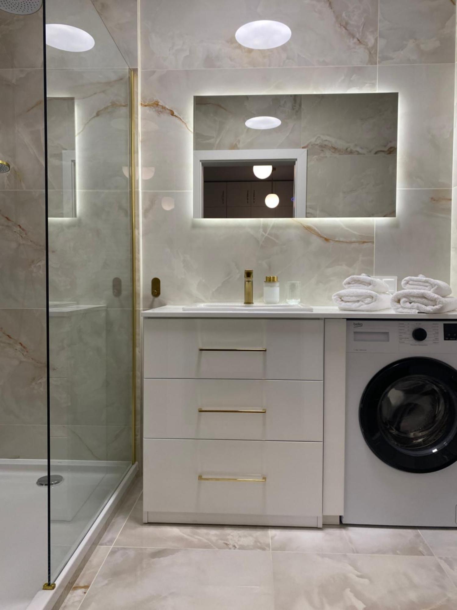 Komfi Apartment Бялисток Екстериор снимка